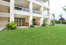 Surounding_04_800x533